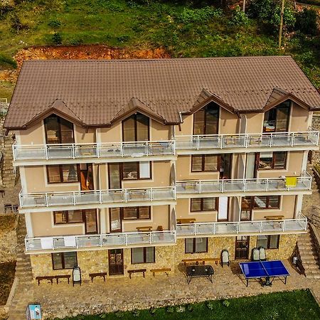 אוהריד Villa Megdani B מראה חיצוני תמונה