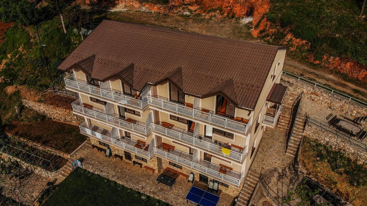 אוהריד Villa Megdani B מראה חיצוני תמונה