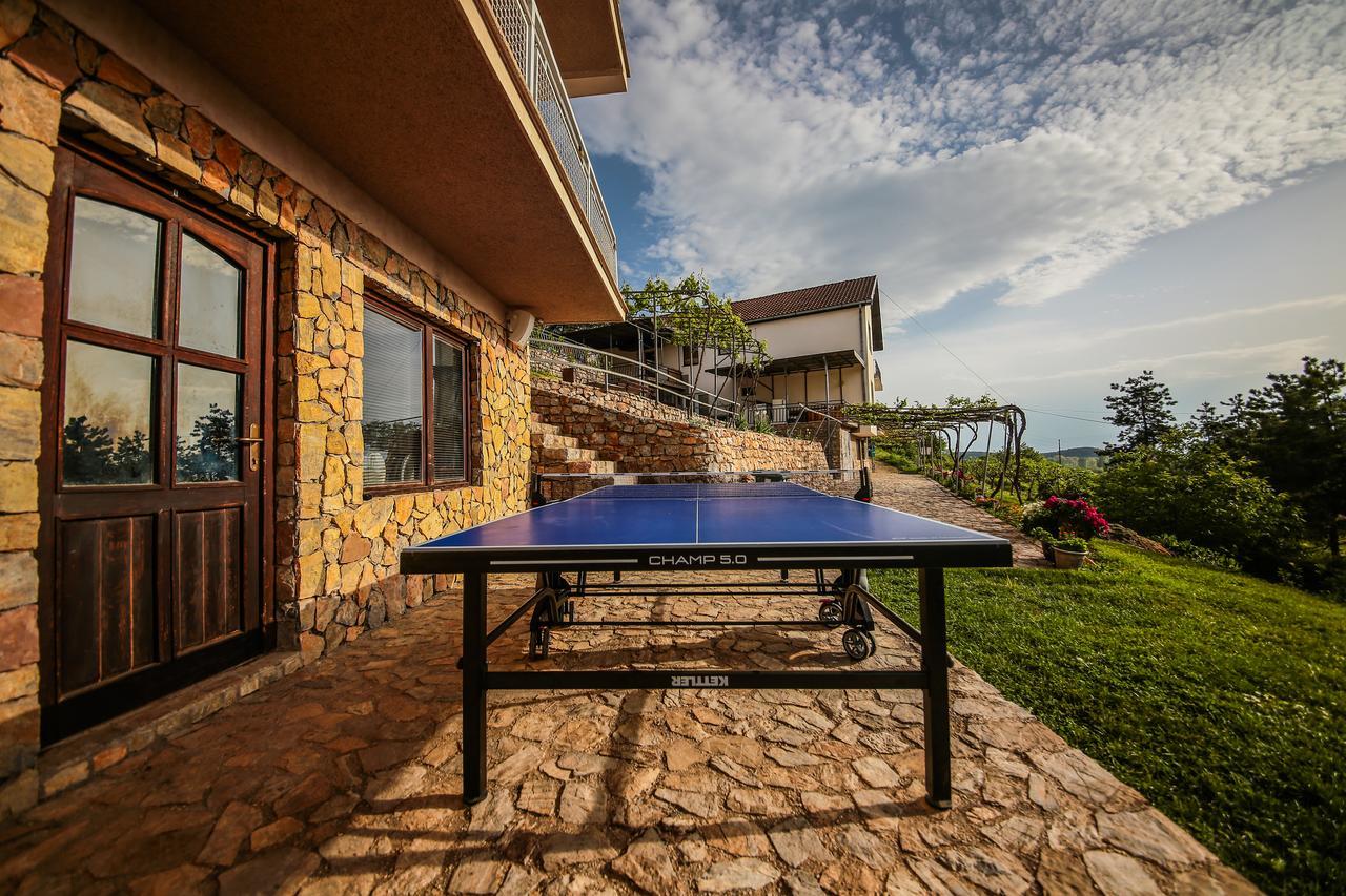 אוהריד Villa Megdani B מראה חיצוני תמונה