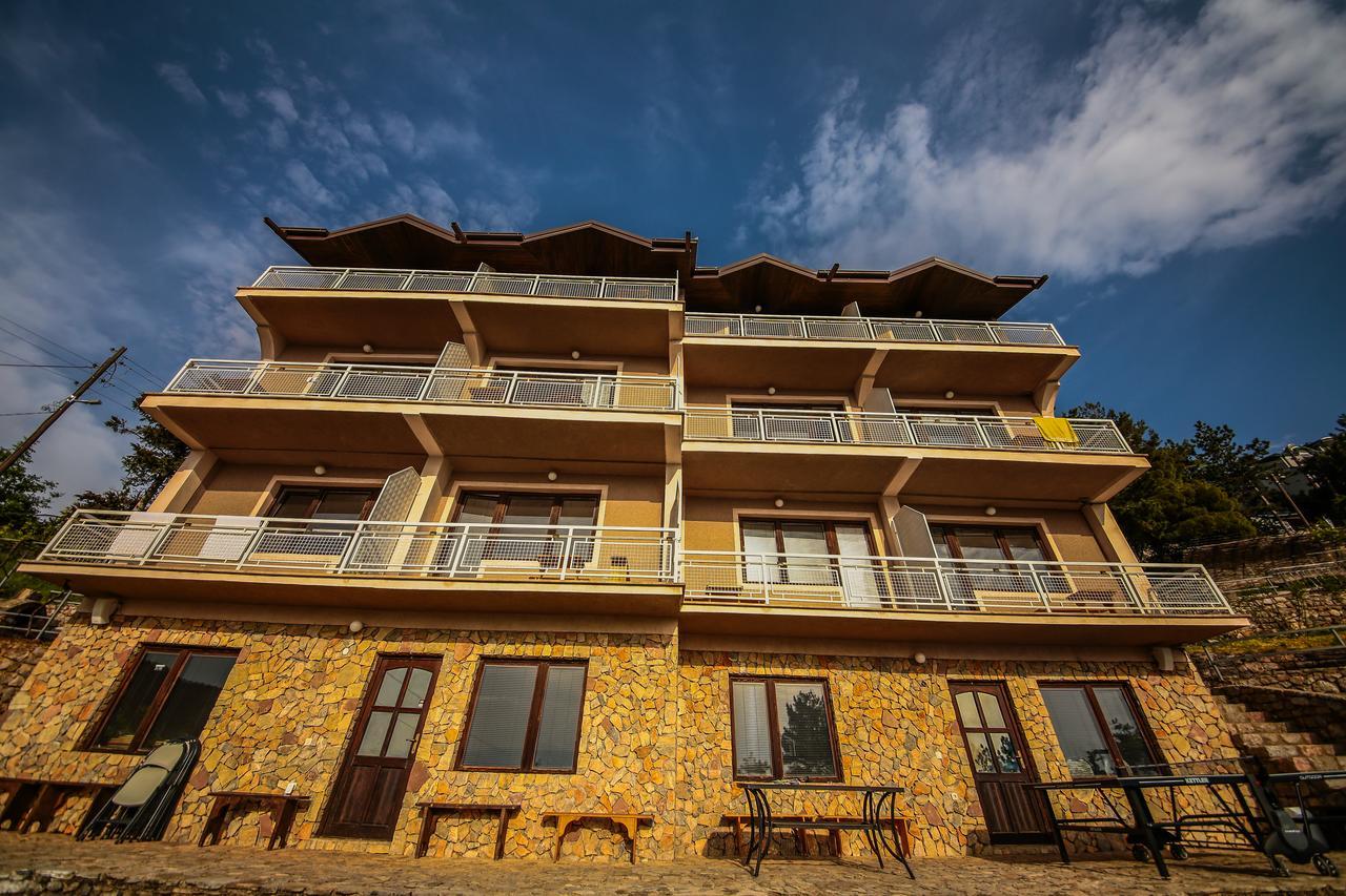 אוהריד Villa Megdani B מראה חיצוני תמונה