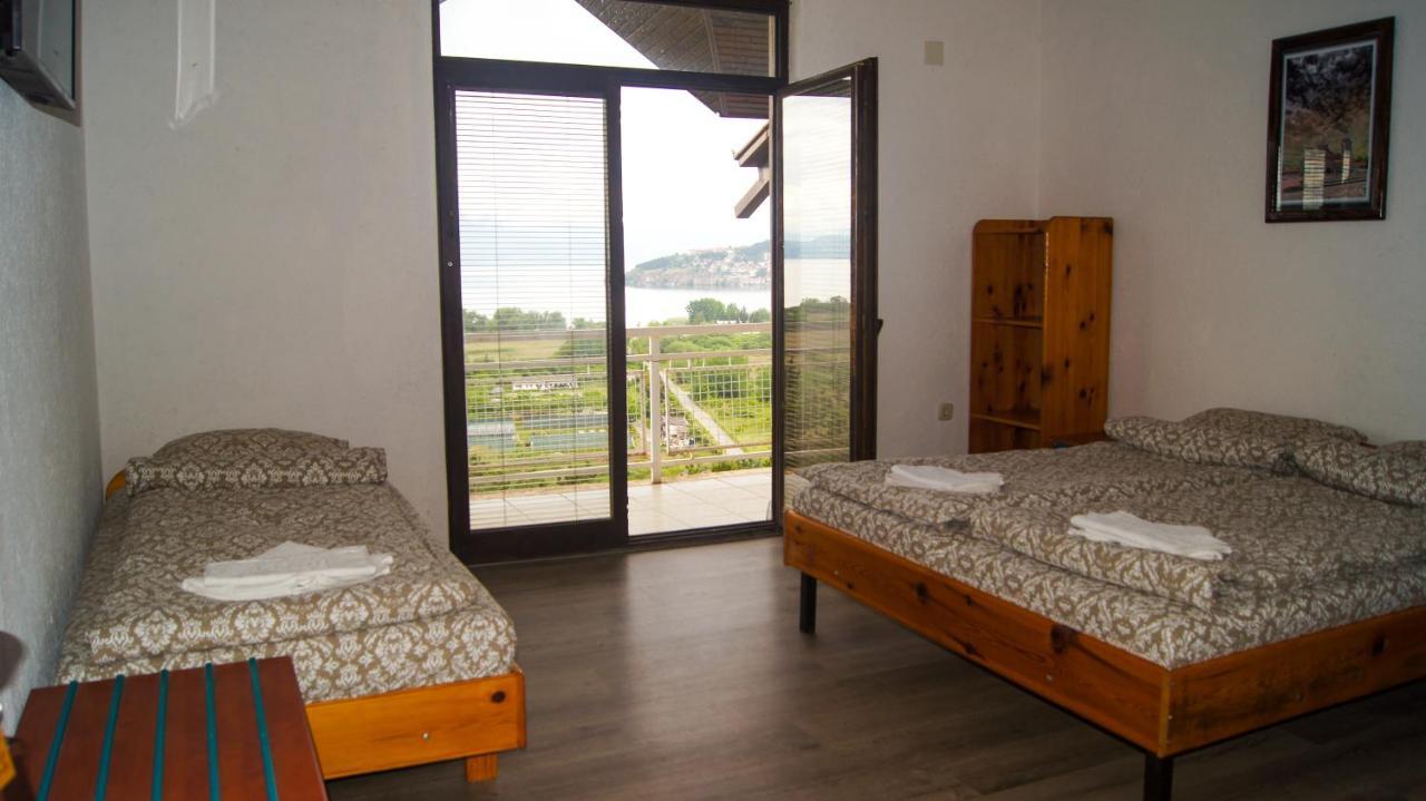 אוהריד Villa Megdani B מראה חיצוני תמונה